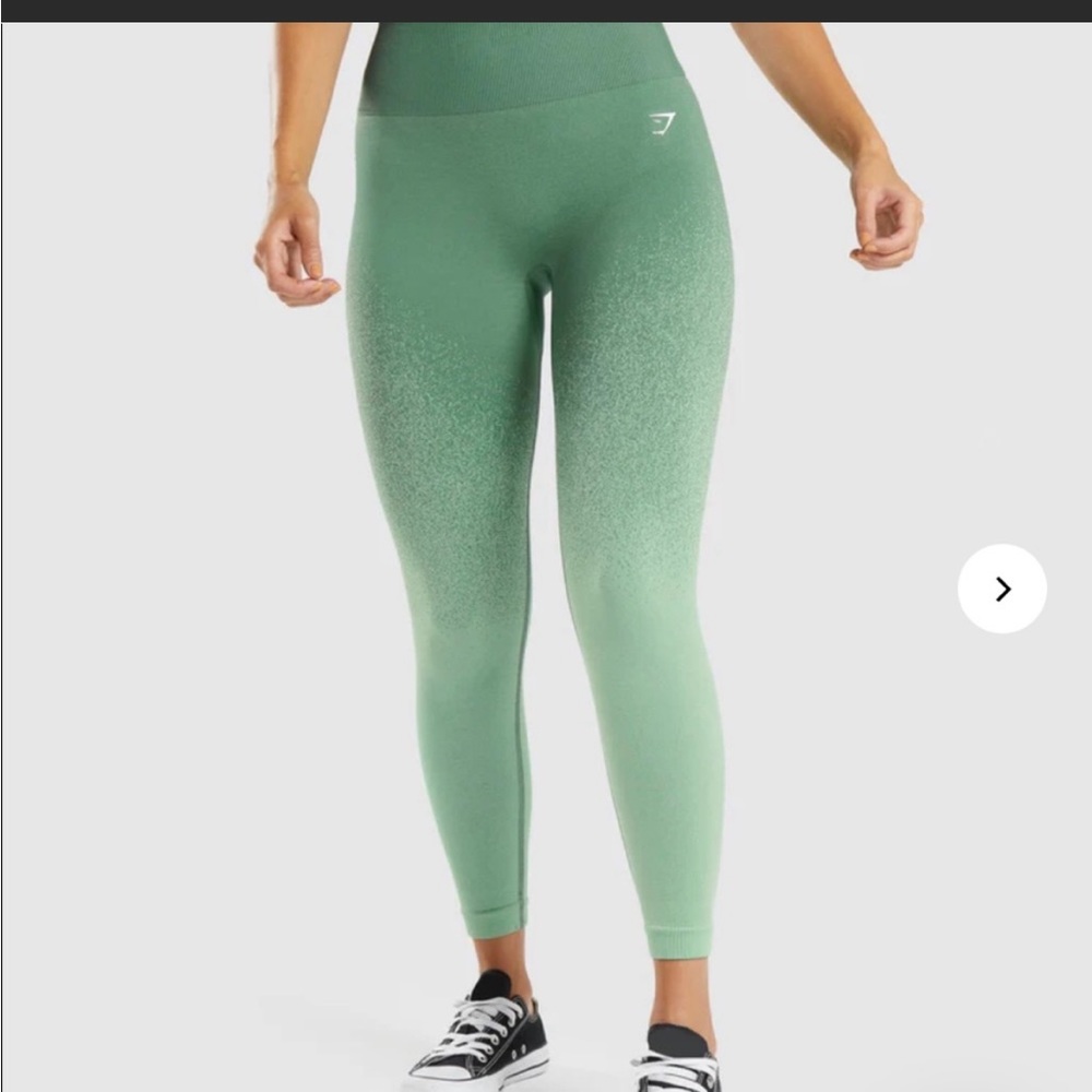GYMSHARK SIZE MEDIUM GREEN OMBRÉ LEGGINGS